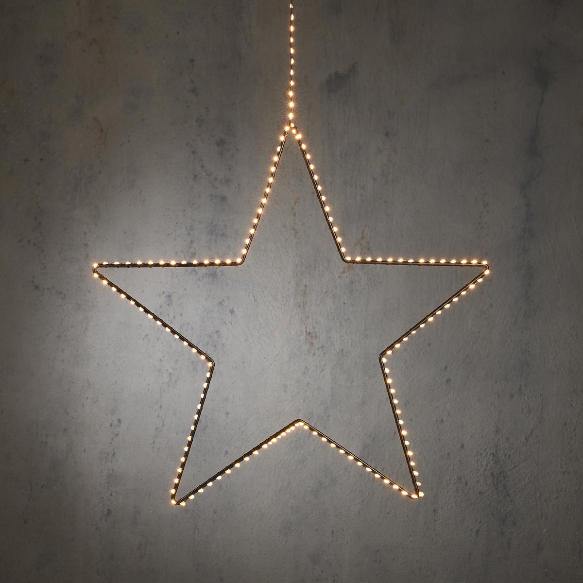 Verlaten Van toepassing bom Kerstverlichting - Ster Hangend met Warm Witte LED Verlichting - H128 x Ø58 cm - Zwart | Strandwinkel.nl Verlaten Van toepassing bom Kerstverlichting - Ster Hangend met Warm Witte LED Verlichting - H128 x Ø58 cm - Zwart | Strandwinkel.nl
