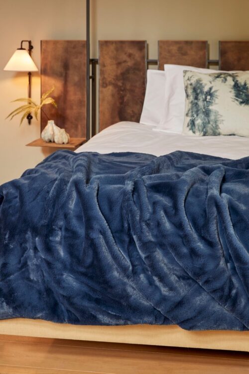 In The Mood Collection Bronte Fleece Deken – L200 x B150 cm – Donkerblauw - Afbeelding 4