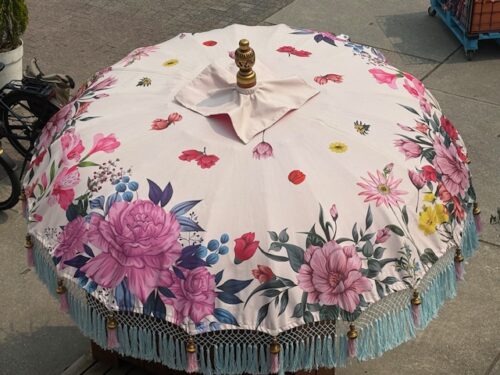 Bali Parasol Veelkleurig Bloemen Ø185 - Wit - Roze Franjes